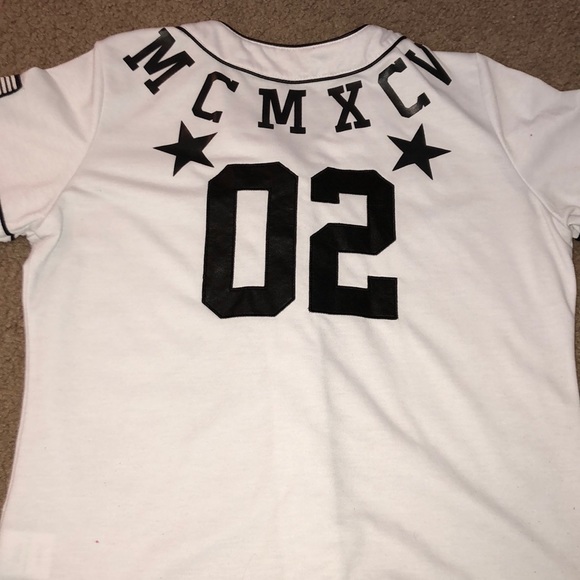 Button down tee - Picture 2 of 3